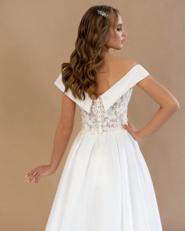 Gisèle – Robe mariée coupe A sur-mesure épaules dénudées, corset dentelle perlée & jupe satin